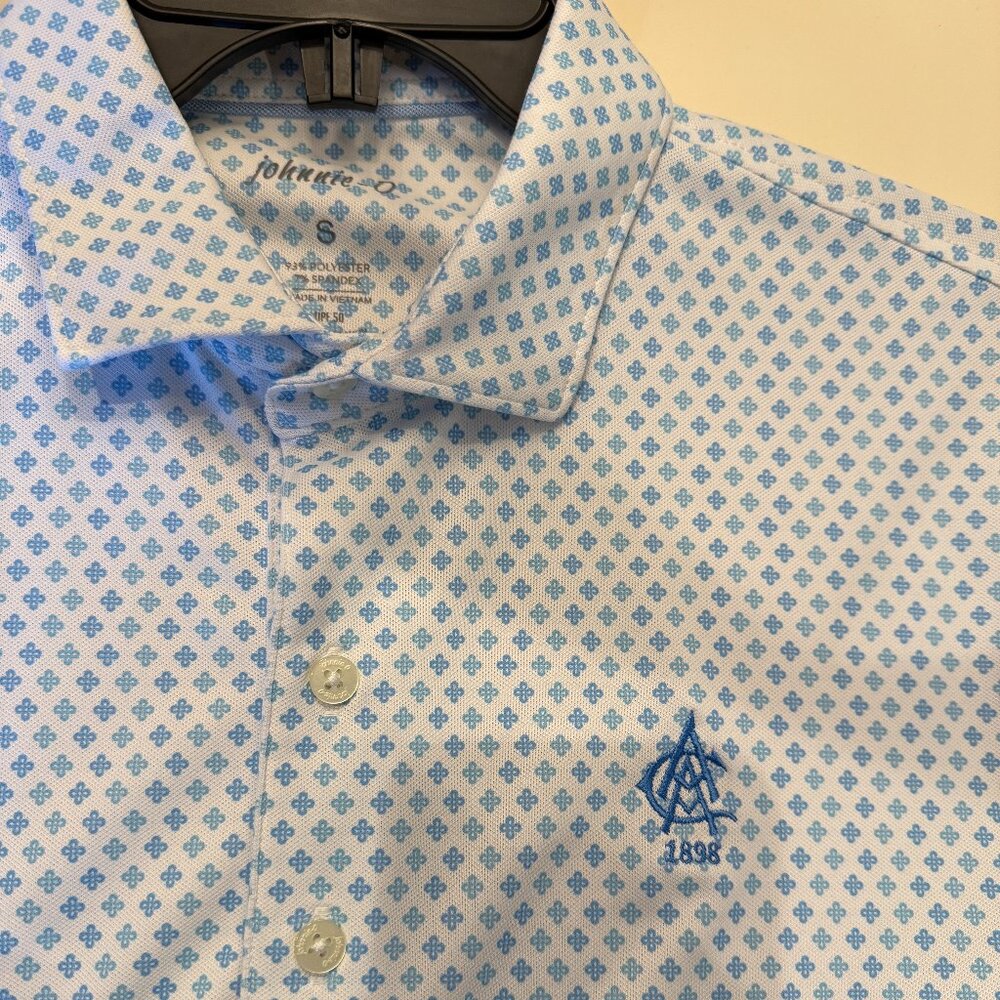 johnnie-O Blue Design Small Polo UPF 50 Atlanta Athletic County Club Logo
